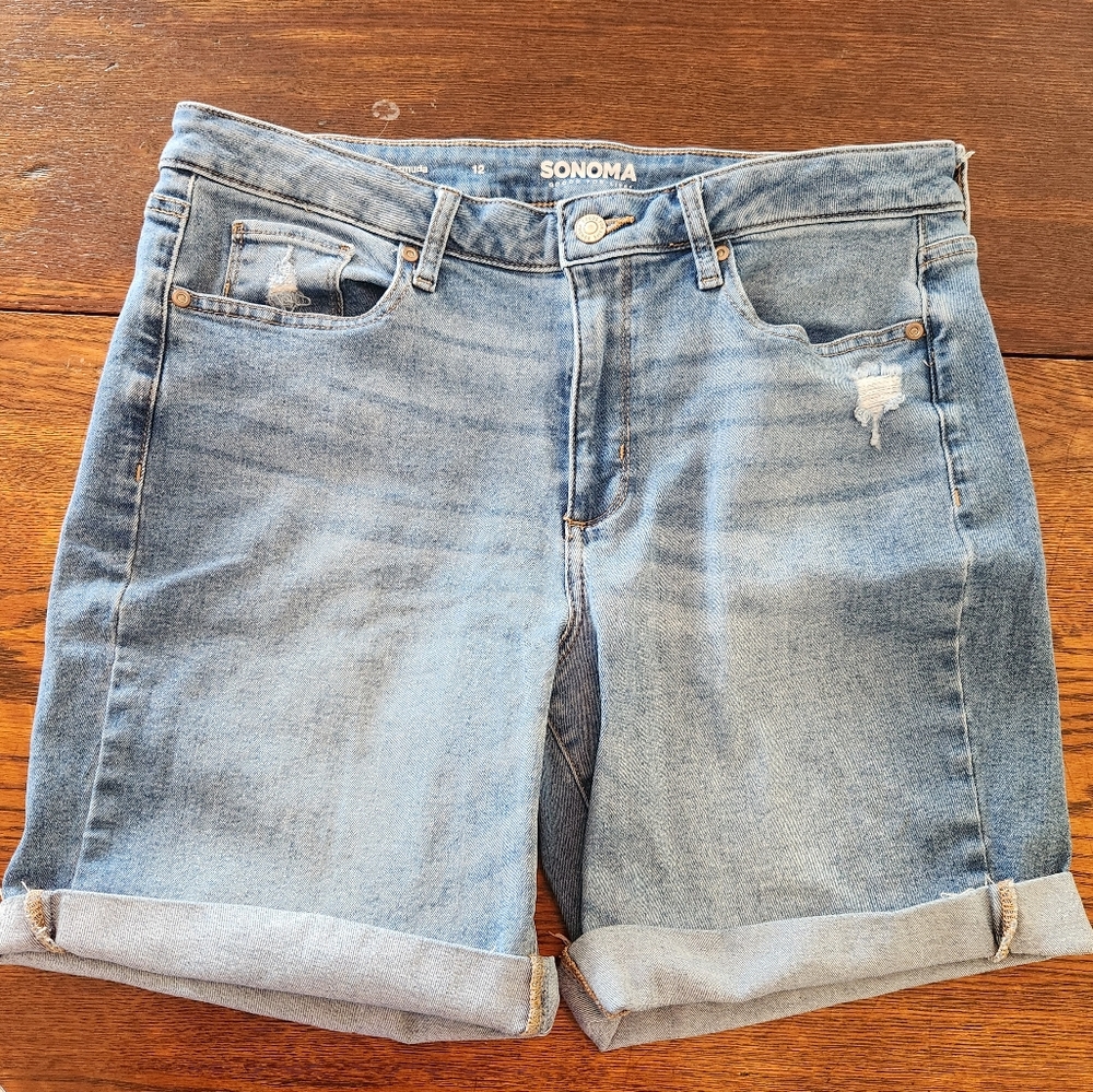 Sonoma Brand Jean bermuda shorts. Cuffed Size 12